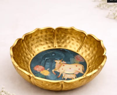 Kamadhenu Pichwai Art Urli